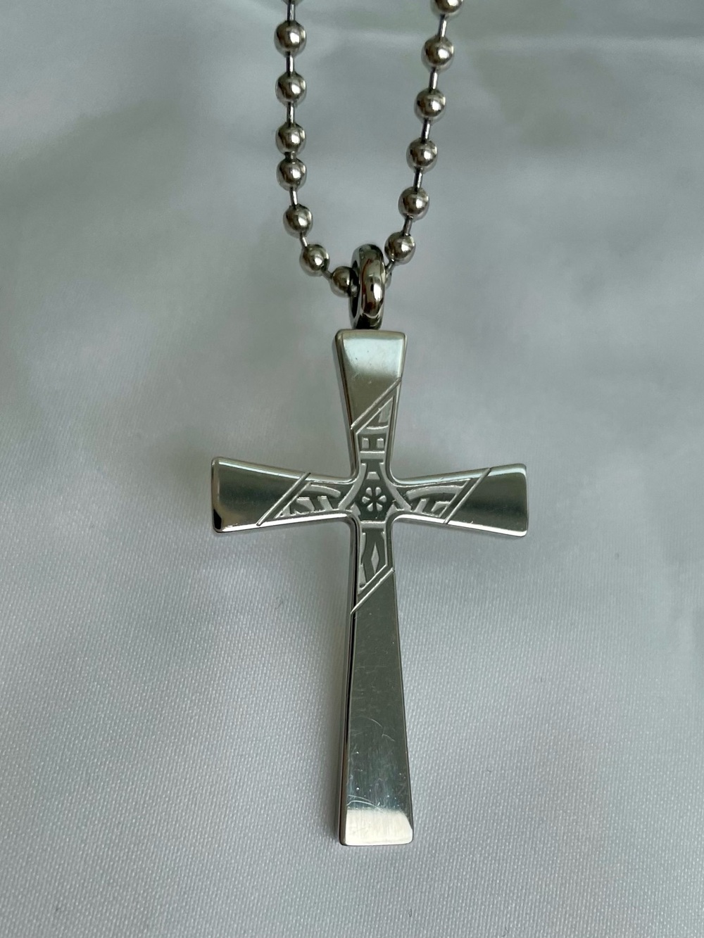 Unisex Polished Cross Pendant Necklace - Silver- 18” ball chain